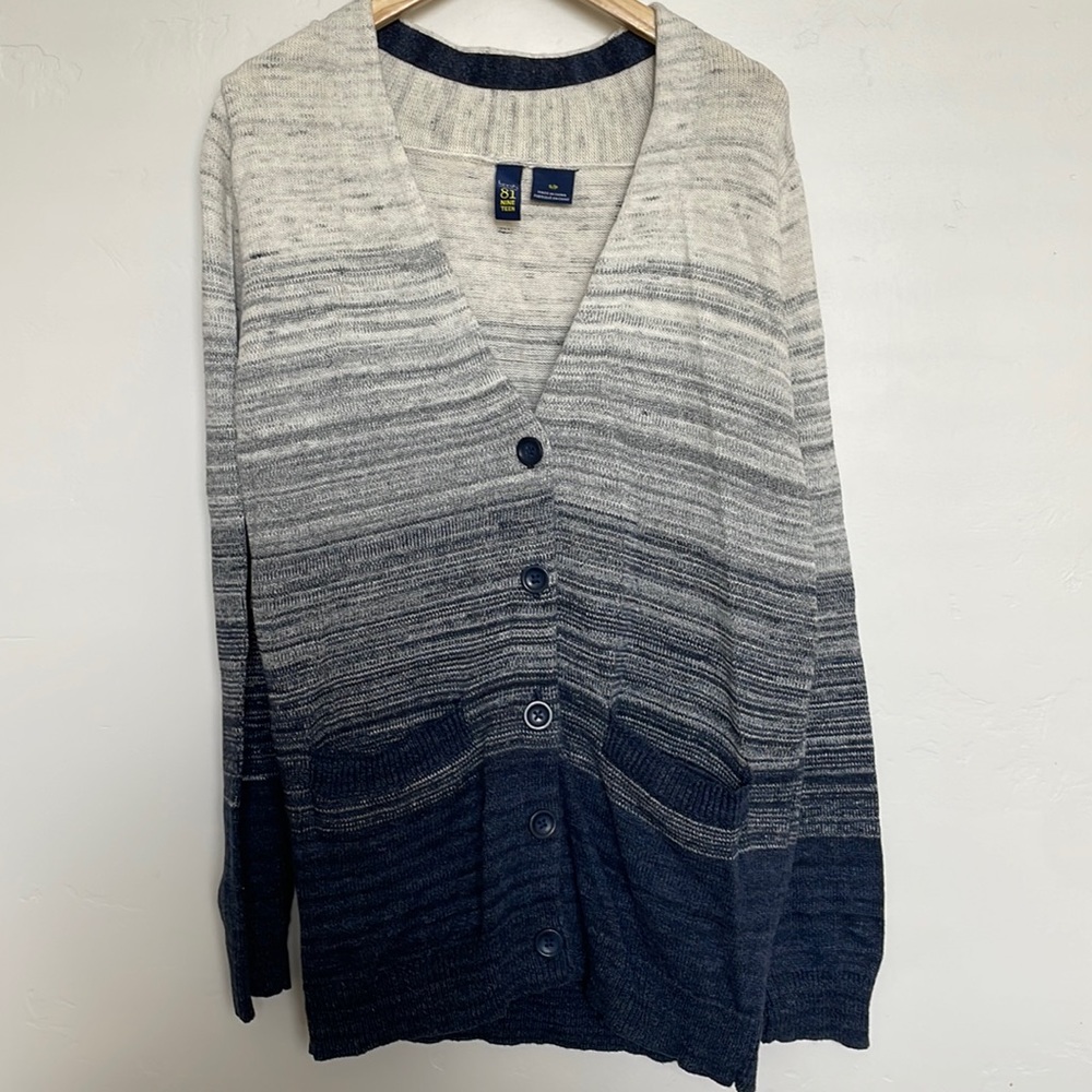 Ombré cream/blue cardigan